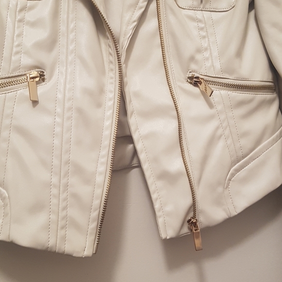 Bebe faux leather off-white jacket - Picture 6 of 8
